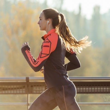adventure-race-equipment - women running in sports clothing