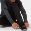 Ronhill Men's Core Trackster All Black closeup
