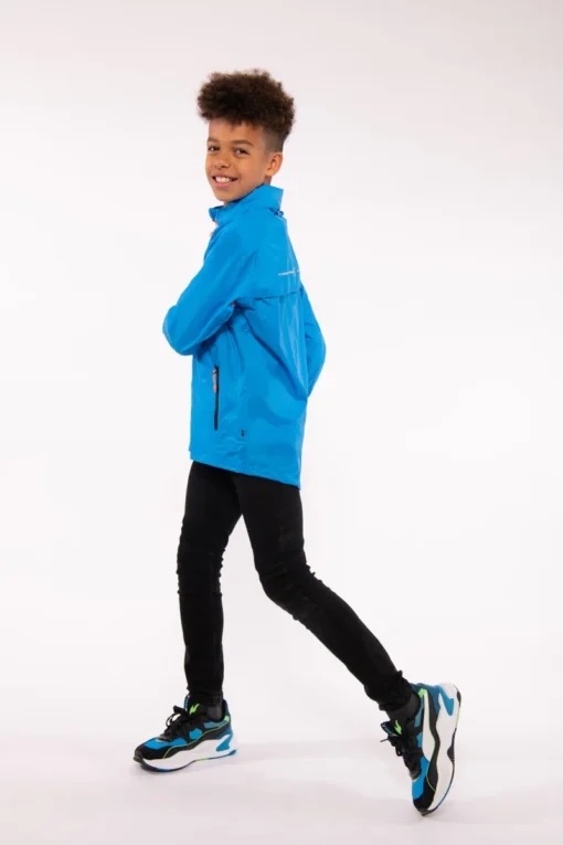 Mac-in-a-Sac-KidsMiniJacket-Ocean3 MIAS ORIGIN KIDS OCEAN BLUE on the model