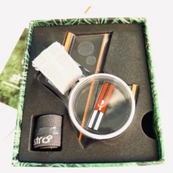 STR8 Original Compass in the box