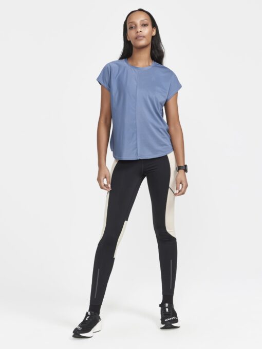 CRAFT CORE Essence SS Tee Women closeup1, flow