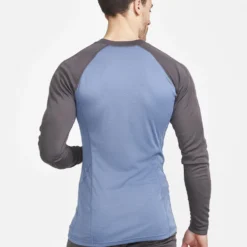 CRAFT Core Warm Baselayer Long Sleeve Tee Men - on the model back