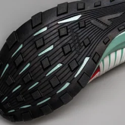 VJ Lightspeed ultralight trail running shoe - shoe features our new SuperFOAMance midsole