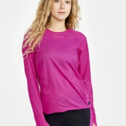 craft pro hypervent wind long sleeve t-shirt women's - on the model front
