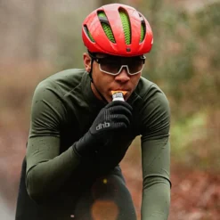 SIS GO Isotonic energy gel cycling