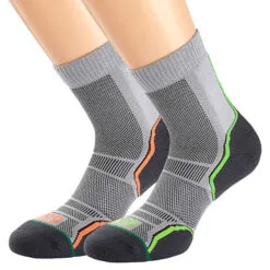 The 1000 Mile Men's Trail 21 Single Layer Sock (Twin Pack) - are anatomically designed to give comfort and support during your off-road running