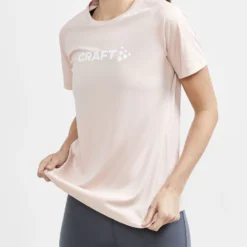 craft_COREUnifyLogoTeeW_Closeup1