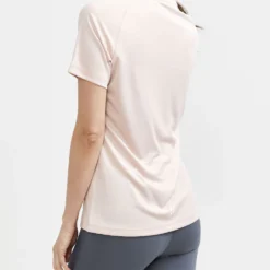 craft_COREUnifyLogoTeeW_Closeup2