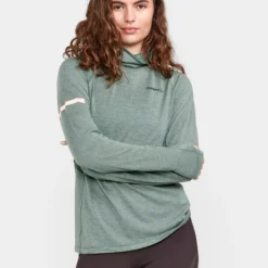 craft_ADVSubZWoolLSTee2W_Closeup1_thyme