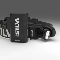 silva Free 1200 S - A cordless, modular headlamp with 1200 lumen and a powerful battery, ideal for cross-country skiing and trail running- detail closeup