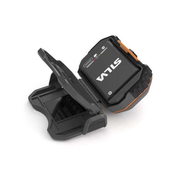 SILVA SmartLight 500 is a small and versatile 500 lumen headlamp for professionals. DETAIL 16