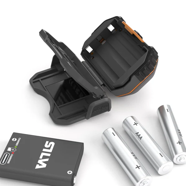 SILVA SmartLight 500 is a small and versatile 500 lumen headlamp for professionals. DETAIL 7